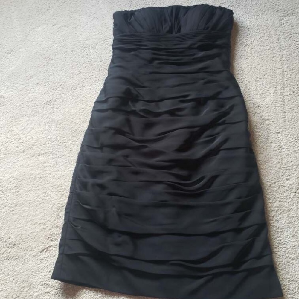 BLACK STRAPLESS DRESS (BILL LEVKOFF)